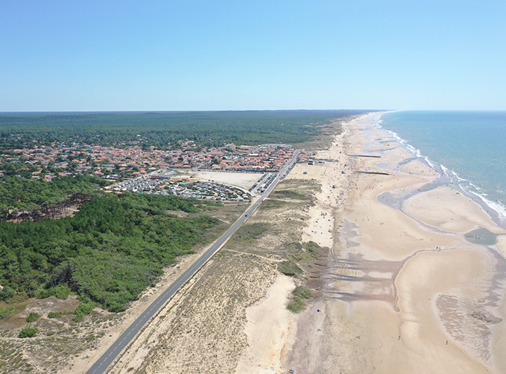 12 km de plage de sable fin au camping côte Atlantique bord de mer